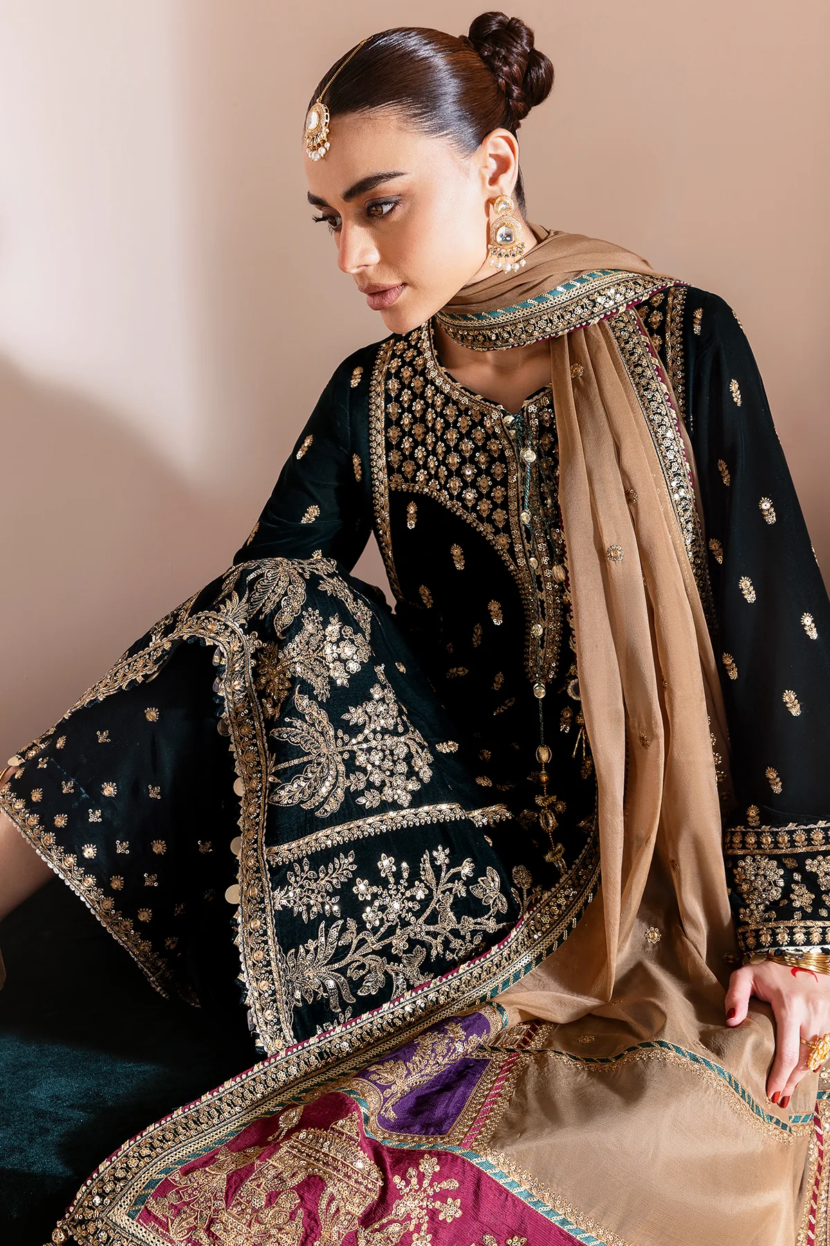 Embroidered Velvet Formal CVF D-01 - Image 3